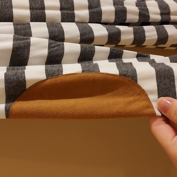 Merry Fun Striped Cardigan! - Picture 3 of 4